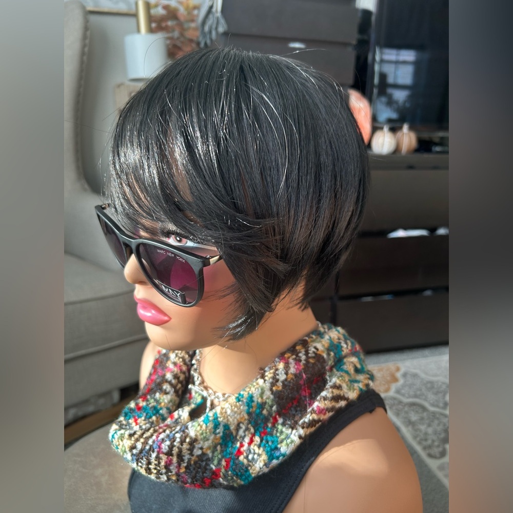 ✨NEW Pixie Bob With Bangs Women's Wig - Picture 6 of 12